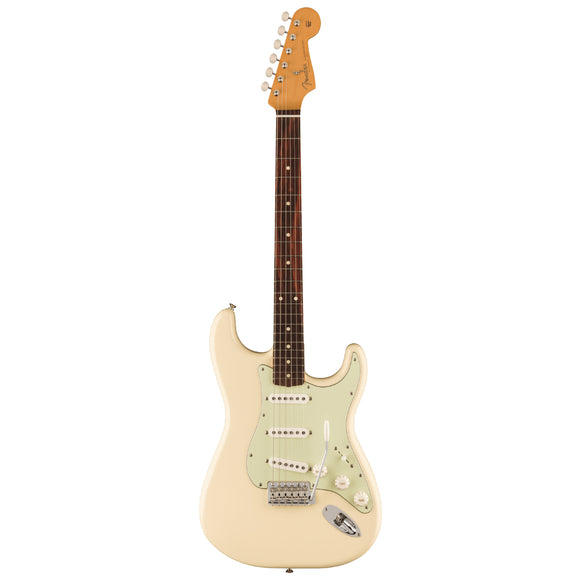 The Vintera® II '60s Stratocaster® features an alder body and a maple neck with rosewood fingerboard for classic Fender tone that's full of punch and clarity. The slim 