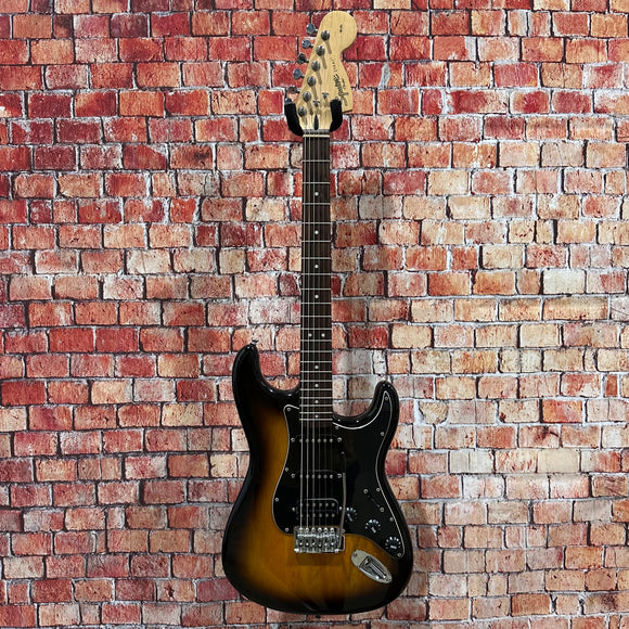 Used Squier HSS Affinity Strat - 2 Tone Sunburst w/Bag