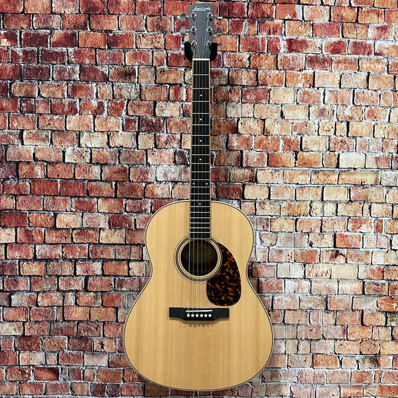 Larrivee L-03 Acoustic Guitar w/ Case (Serial: 137570)