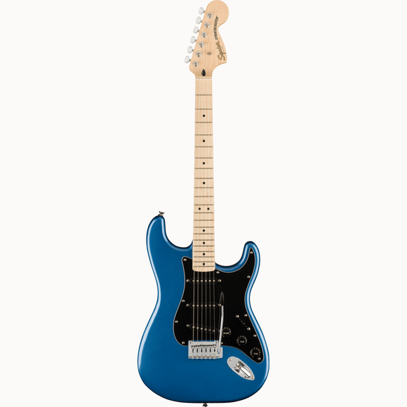 A superb gateway into the time-honored Fender® family, the Squier Affinity Stratocaster - Lake Placid Blue delivers legendary design and quintessential tone for today’s aspiring guitar hero.