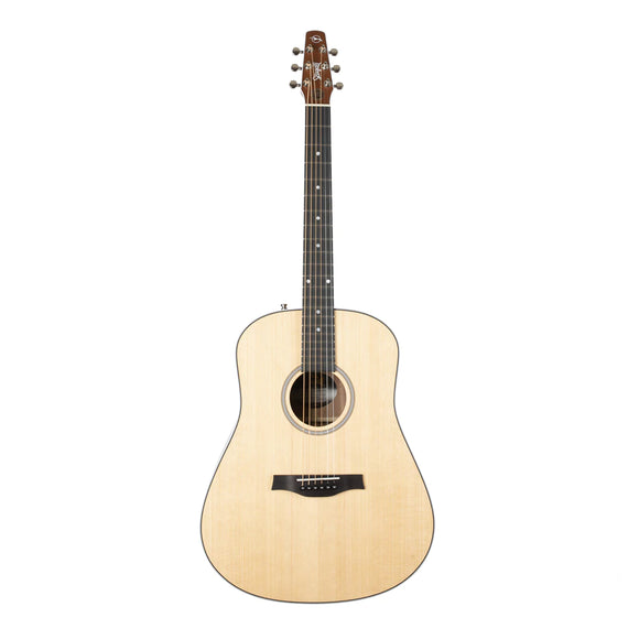 The Seagull SWS Maritime Natural Acoustic Electric features a warm-sounding solid mahogany body, coupled with a solid pressure tested spruce top for a crisp and defined tone, as well as a Richlite® fretboard for a bold and clear sound.
